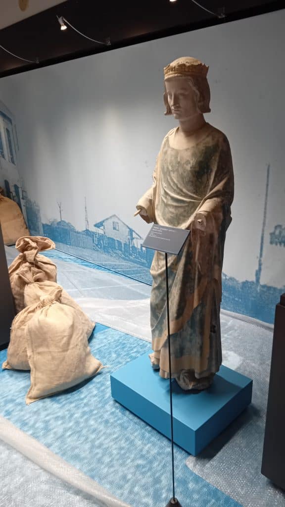 Exposition Patrimoine en Guerre -Archives départementales de l'Eure statut de saint louis